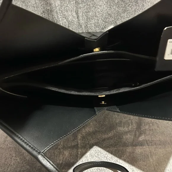 Nanette Lepore Handbag NWT - Picture 5 of 7